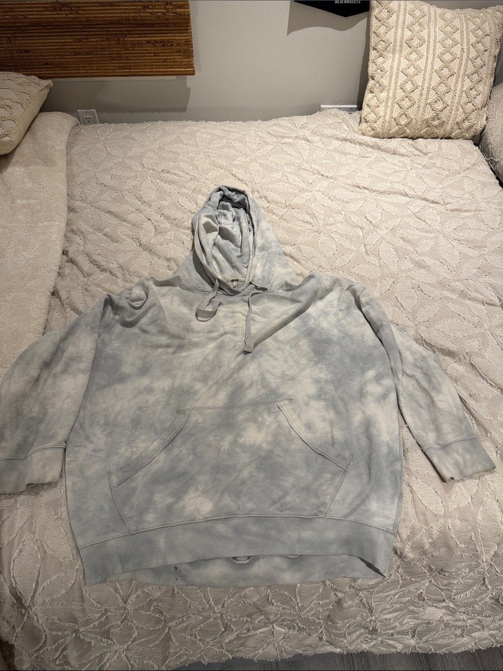 Free People Women’s Tie-Dye Hoodie Pullover in Light Gray and White